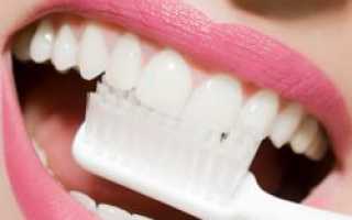 Чистить зубы активированным углем вредно