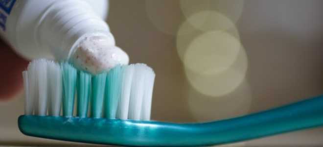 Можно ли отбелить зубы зубной пастой